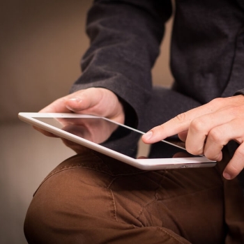 Laptop do zdalnej nauki dla dziecka: na co zwrócić uwagę przed zakupem